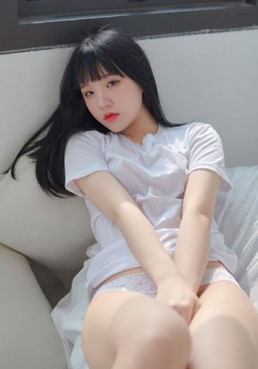 年轻漂亮的女教师2