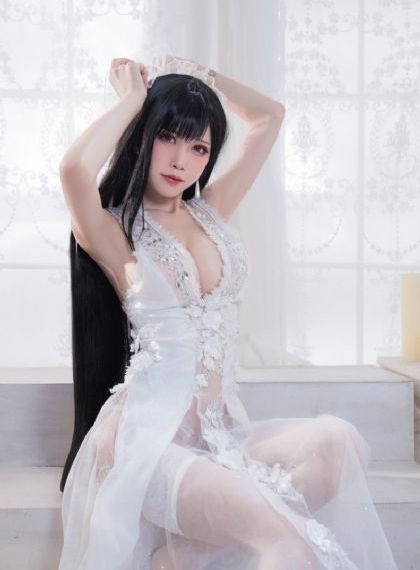女知青双乳嫩白高耸糙汉