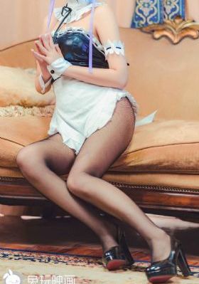 女大学生的沙龙室观看