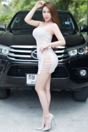 商务旅行戴绿帽子