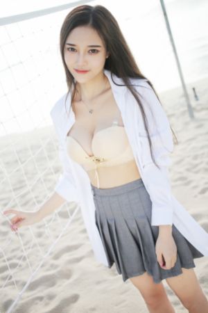少妇和快递员在电梯做爰小说