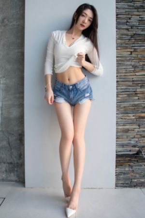 善良的女秘书的目的观看